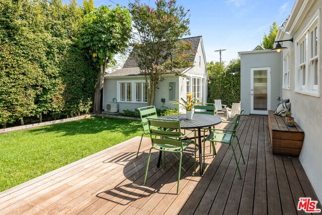 Building Photo - 234 N Ridgewood Pl