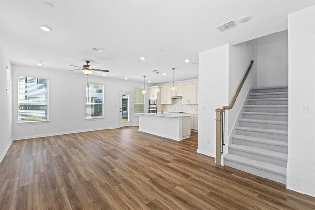 Building Photo - 2725 Woodall Dr