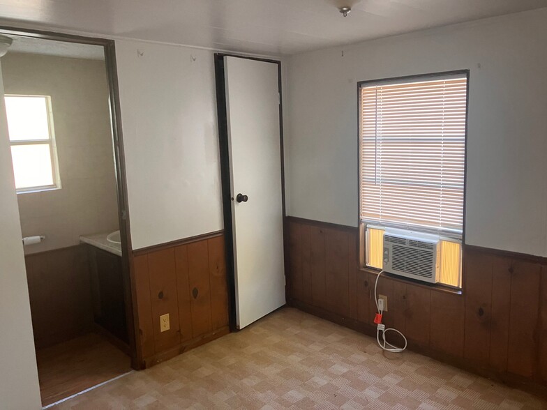 Building Photo - 5223 Statler Ave