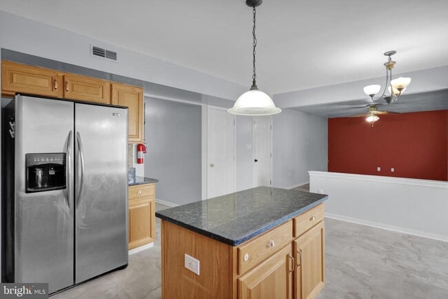 Building Photo - 1016 Josephine Dr