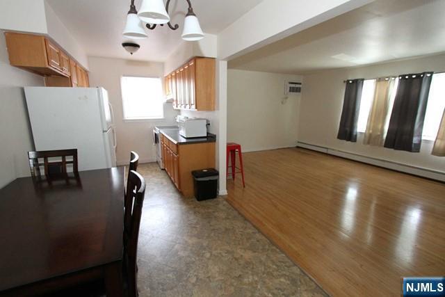 Building Photo - 307 Legion Pl