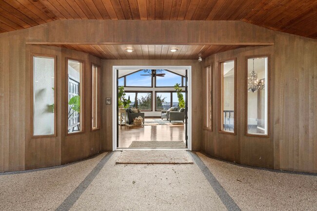 Building Photo - 20479 Comet Ln