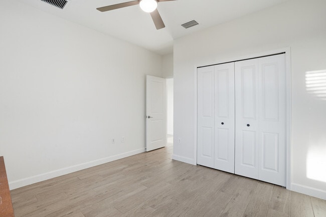 Building Photo - 18579 Ives Dr