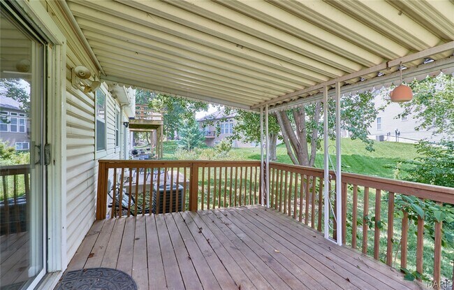 Building Photo - 61 Woodlake Ct