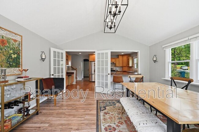 Building Photo - 6426 Carriage Dr