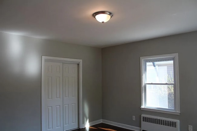 Building Photo - 35 Clark St