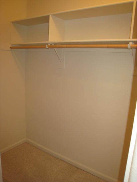 Building Photo - $500 off 1st month's rent for this Browns ...