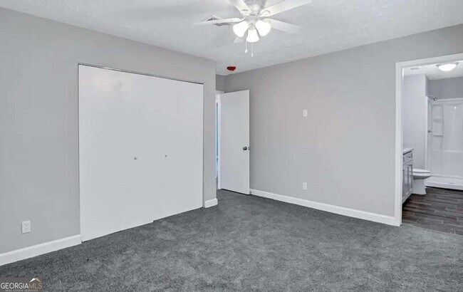 Building Photo - 3150 Cadiz Cir