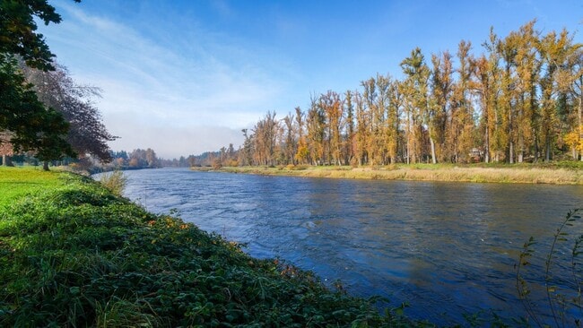 Building Photo - 3120 Hayden Bridge Rd