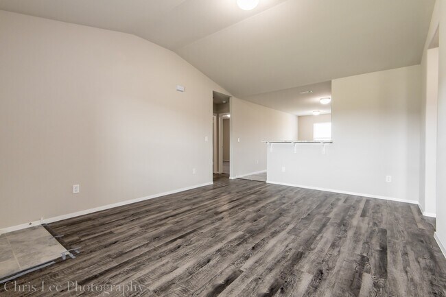 Building Photo - 898 Ethan James St