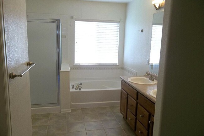 Building Photo - Quiet Neighborhood Living with Room to Grow