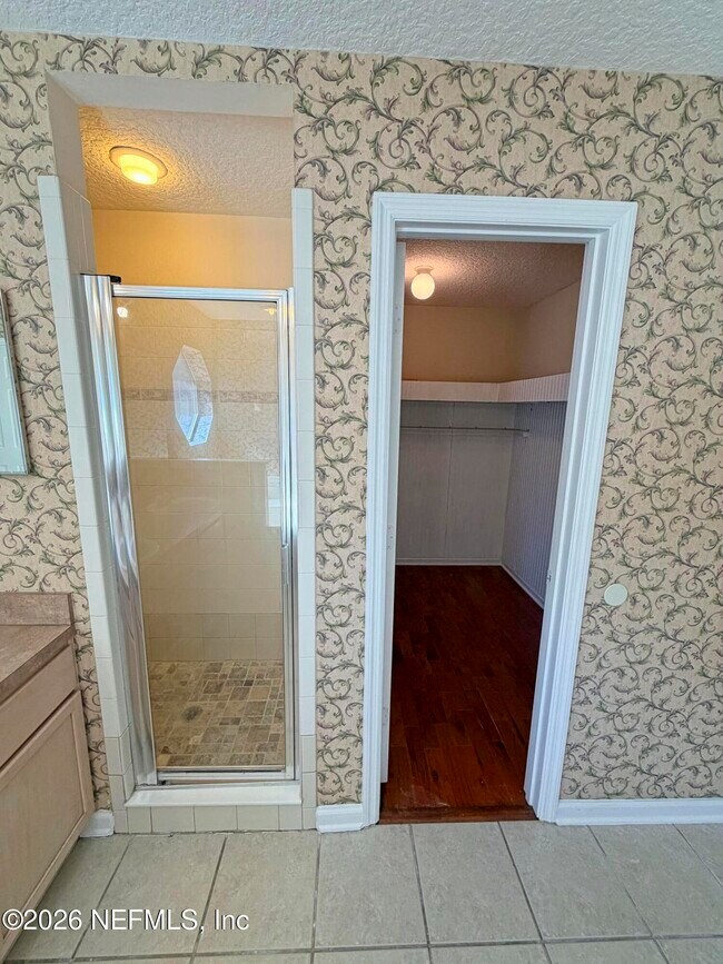 Building Photo - 10753 Long Cove Ct