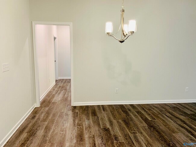 Building Photo - 108 Grv Hl Cir