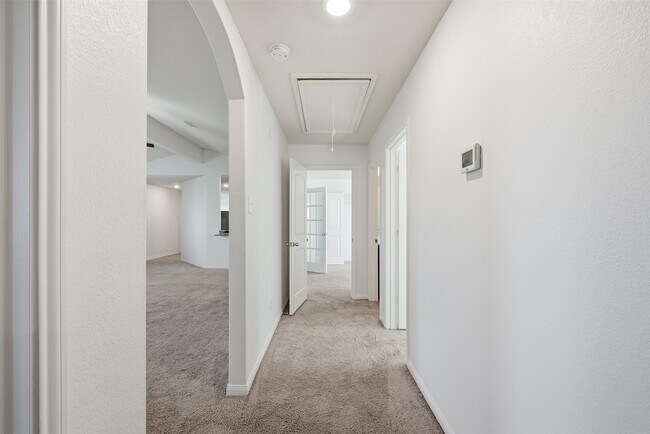 Building Photo - 340 Barrel Cactus Dr