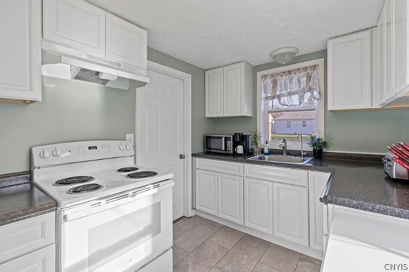 Building Photo - 204 Breman Ave