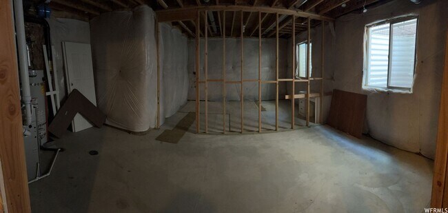 Building Photo - Beautiful 3 Bed 2.5 Bath - 2 Story Home in...