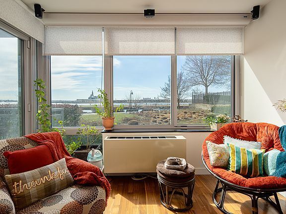 Building Photo - Stunning 2-Bed, 2-Bath Condo for rent