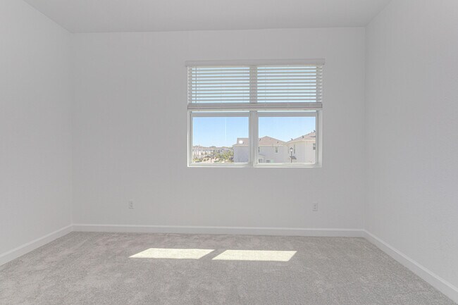 Building Photo - 503 Rivergrass St