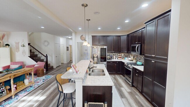 Building Photo - 6323 Burgin Dr