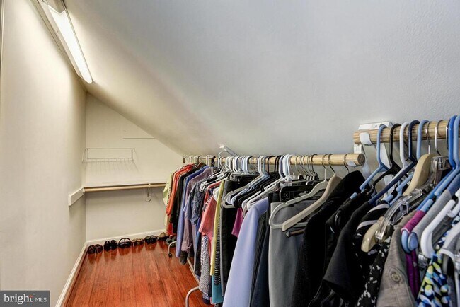 Building Photo - 7007 Grove Rd