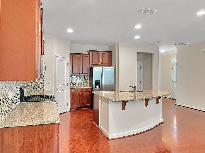 Building Photo - Room in Townhome on Pecan Ridge Way