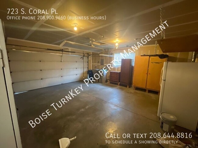 Building Photo - 723 S Coral Pl