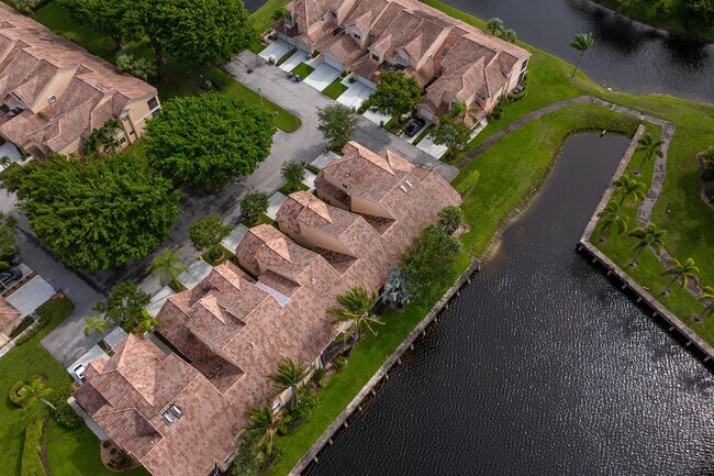 Building Photo - 23085 Aqua View