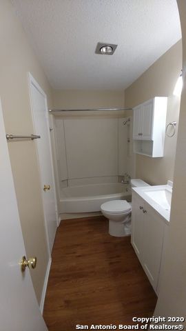 Building Photo - 9628 Ivy Bend St