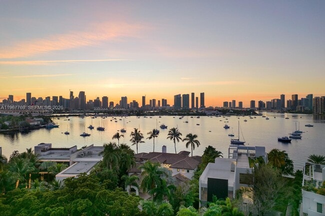 Building Photo - 432 S Hibiscus Dr