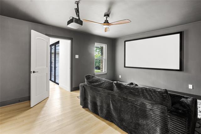 Building Photo - 1513 Carriage Ln