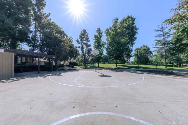 Building Photo - 10670 Esmeraldas Dr