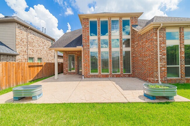 Building Photo - 2614 Misty Laurel Ct