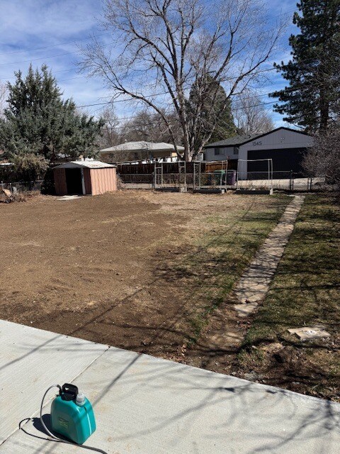 Building Photo - 1540 S Bellaire St