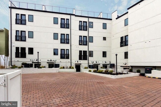 Building Photo - 1495 Gallaudet St NE