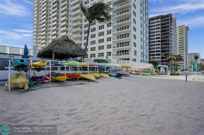 Building Photo - 3750 Galt Ocean Dr
