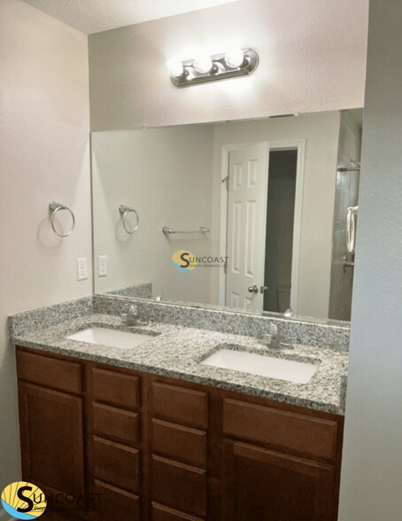 Building Photo - 8223 Golden Bamboo Dr
