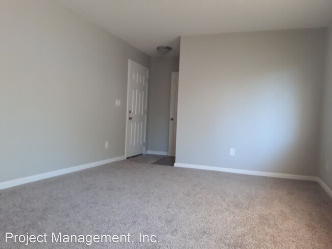 Building Photo - 1341 Dustin Dr