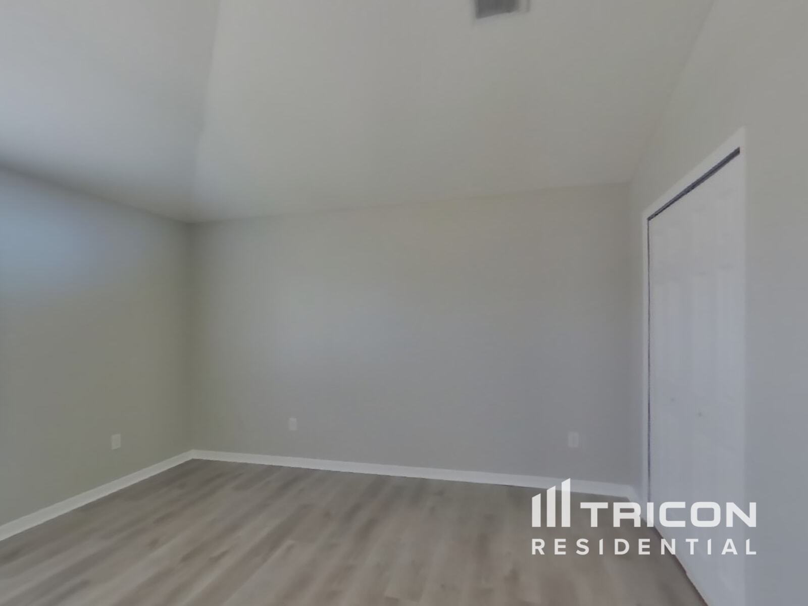 Building Photo - 3600 Cresthill Ln