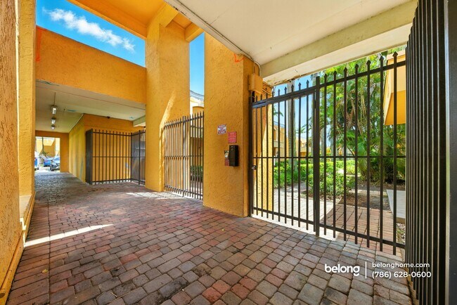 Building Photo - 17901 NW 68th Ave