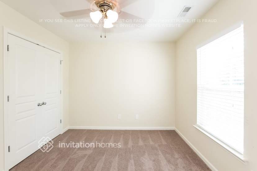 Building Photo - 1217 Hammond Dr