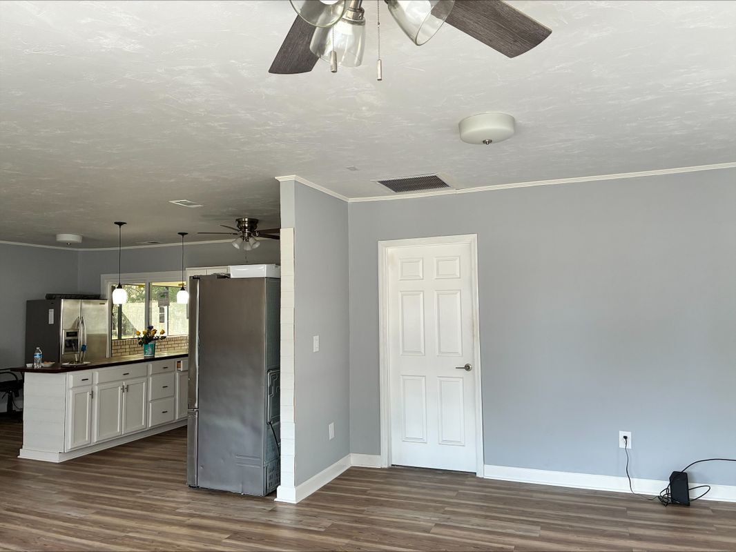 Building Photo - 1852 Hopkins Dr