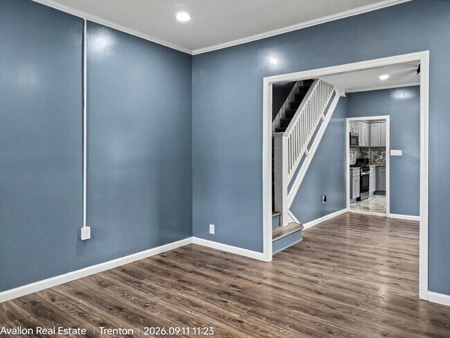 Building Photo - 1275 Hamilton Ave