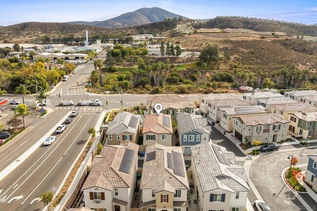 Building Photo - 2612 Babaco St