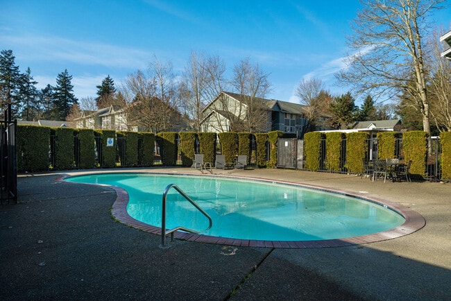 Building Photo - Briarstone