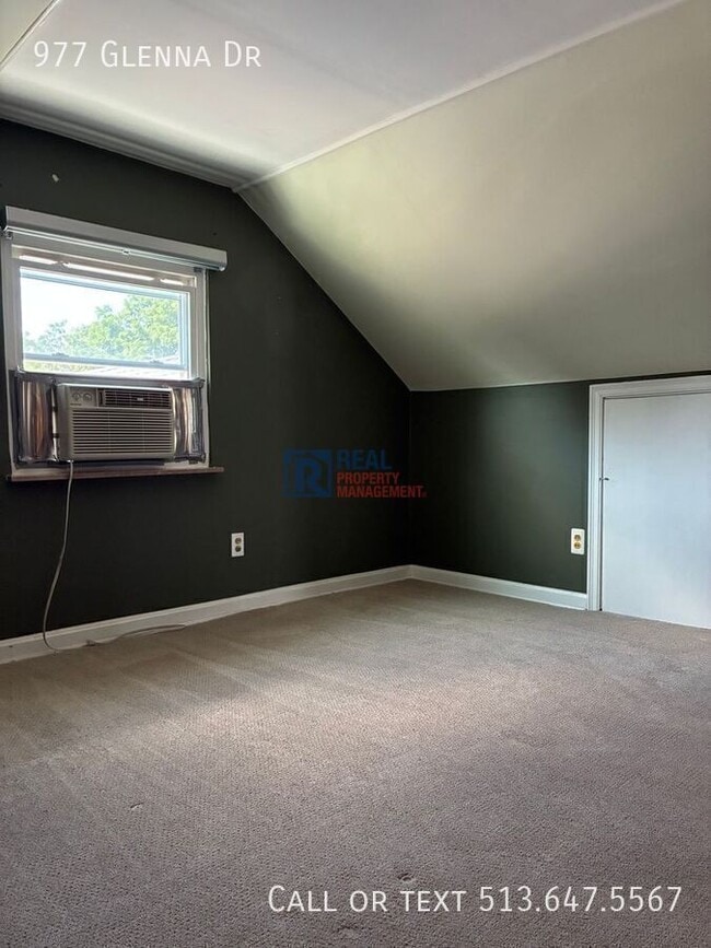 Building Photo - 977 Glenna Dr