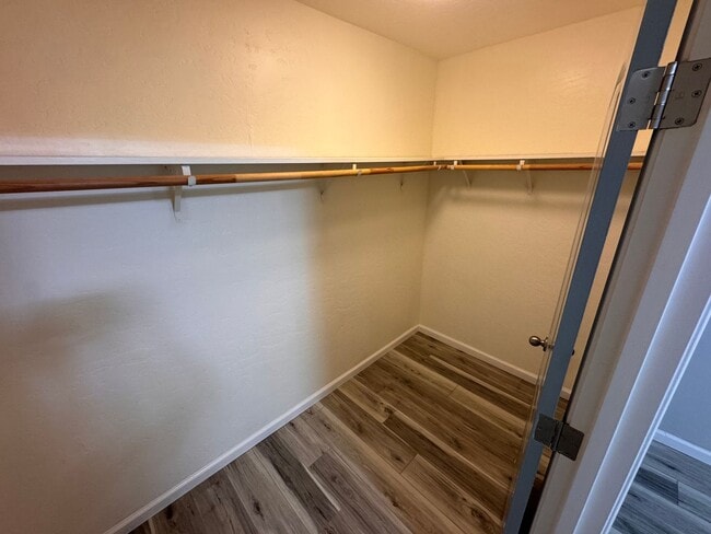 Building Photo - Lovely Home for rent in Hanford,Ca