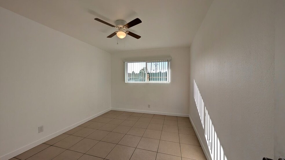 Building Photo - 1422 Peckham St