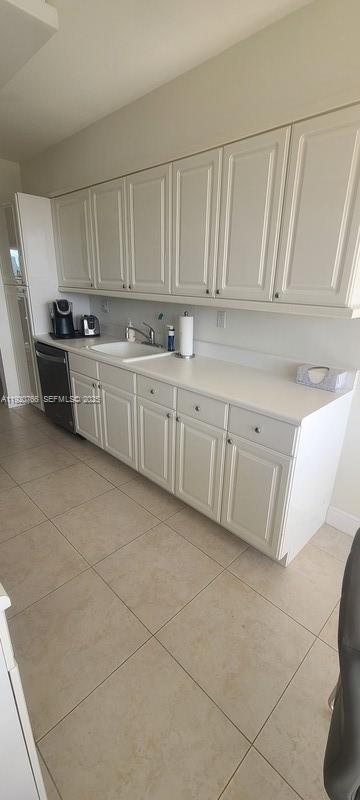 Building Photo - 3600 Yacht Club Dr