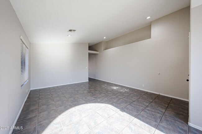 Building Photo - 8672 W Mauro Ln