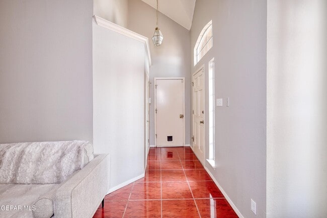 Building Photo - 7449 Plaza Taurina Dr